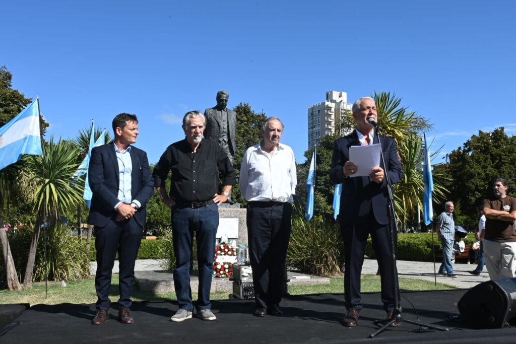 Acto homenaje a Raúl Alfonsín en La Plata