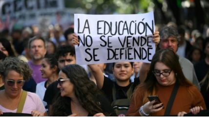 La Justicia reafirma la obligación de actualizar salarios y becas universitarias