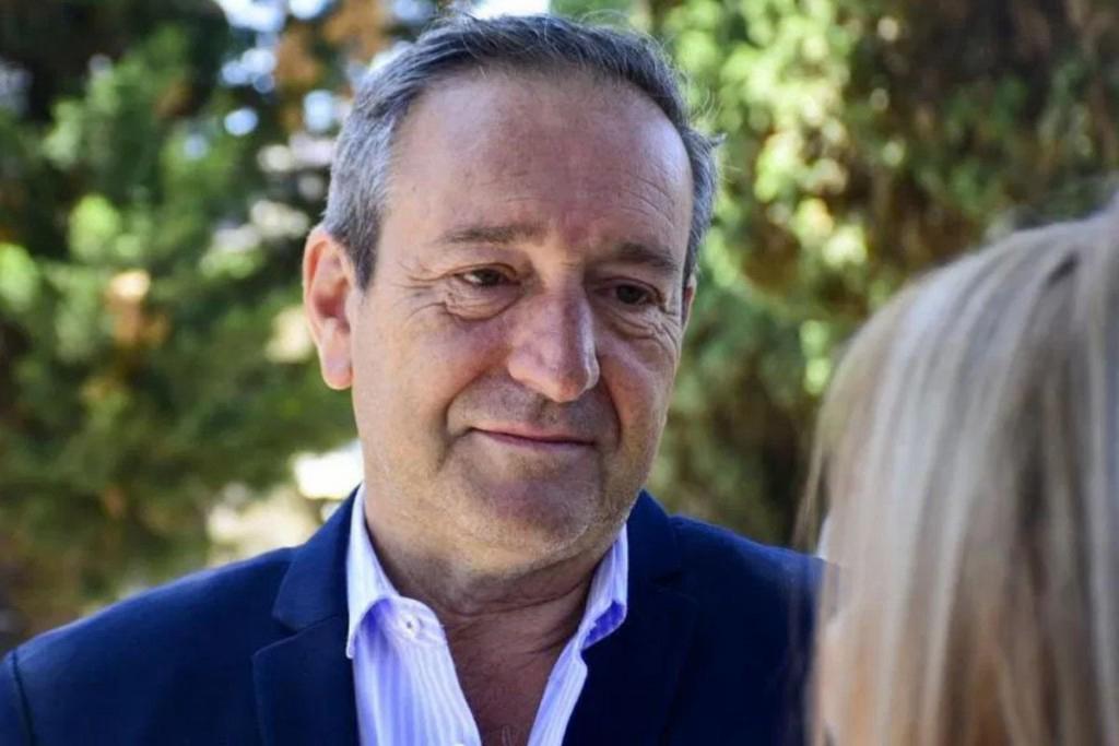 Miguel Saredi en conferencia de prensa en La Matanza