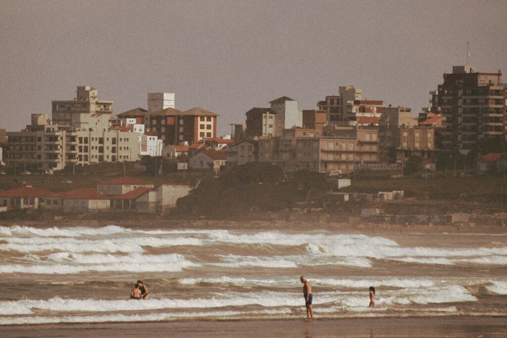 Vista aérea de desarrollos inmobiliarios en Mar del Plata