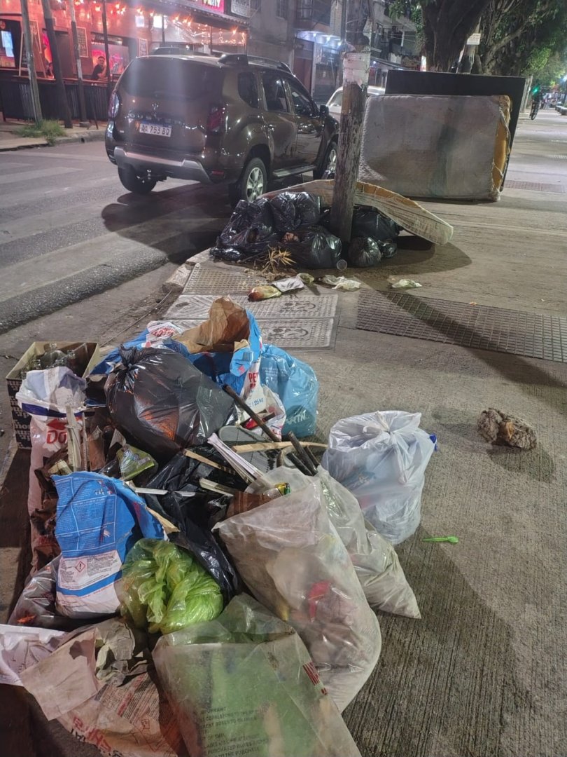 Deterioro en Plaza Atalaya