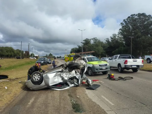 Tragedia en Ruta 88: Fallece Fabio Fernández tras violento choque en Batán