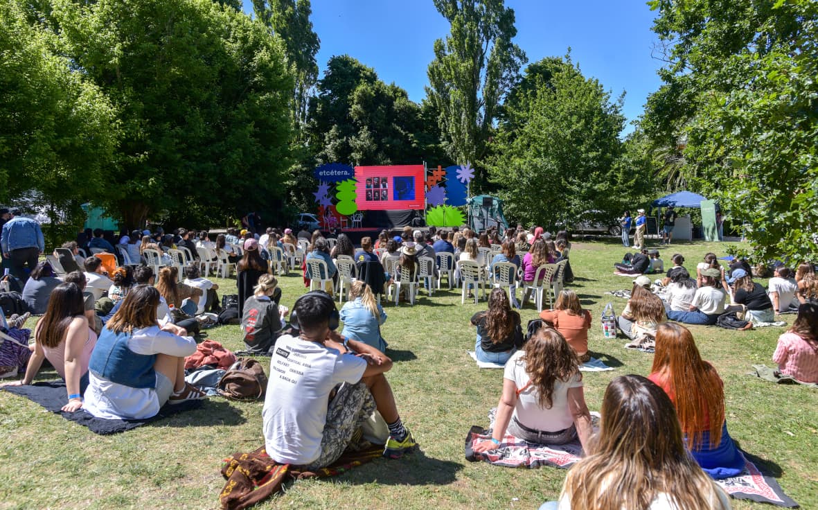 Tardecita Fest vuelve a llenar de música los jardines de Villa Victoria