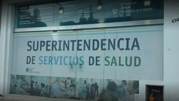 Trabajadores de Salud protestan reforzando atención y denuncian vaciamiento institucional