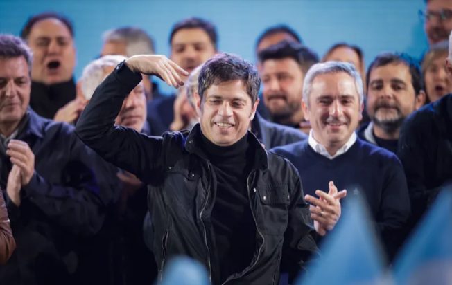 Kicillof reúne a 135 intendentes para enfrentar los efectos del plan económico de Milei