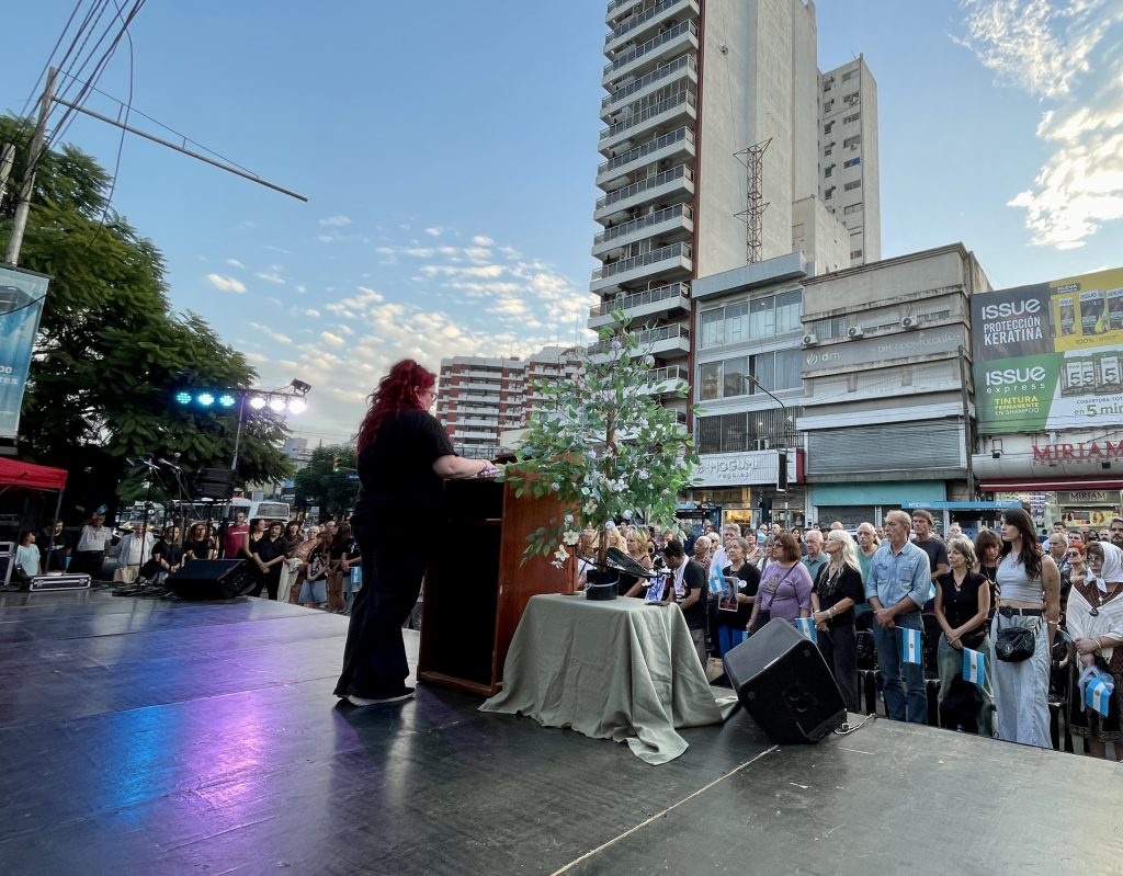 Multitudinaria conmemoración Día de la Memoria en Ramos Mejía