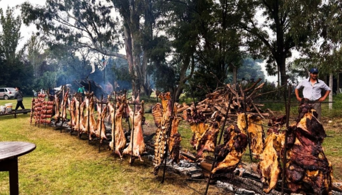 Juan Eulogio Barra celebra 117 años con su tradicional Fiesta Provincial del Asado