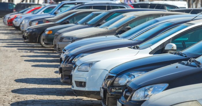 Eliminan impuesto al lujo y bajan hasta 25% los precios de autos