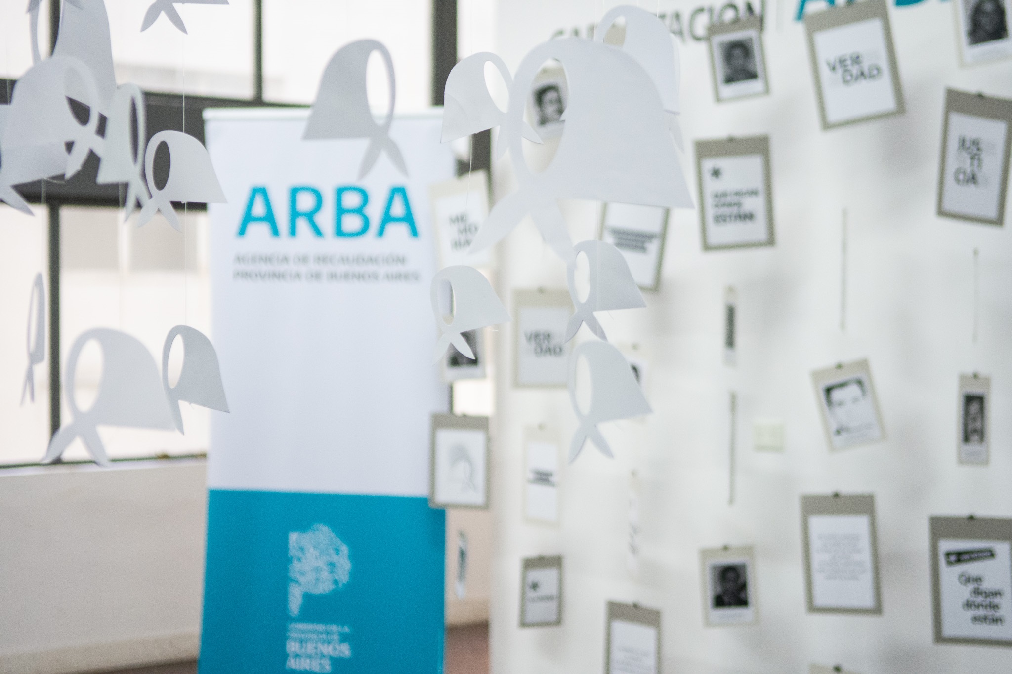 Cristian Girard encabezó homenaje a trabajadores desaparecidos en ARBA