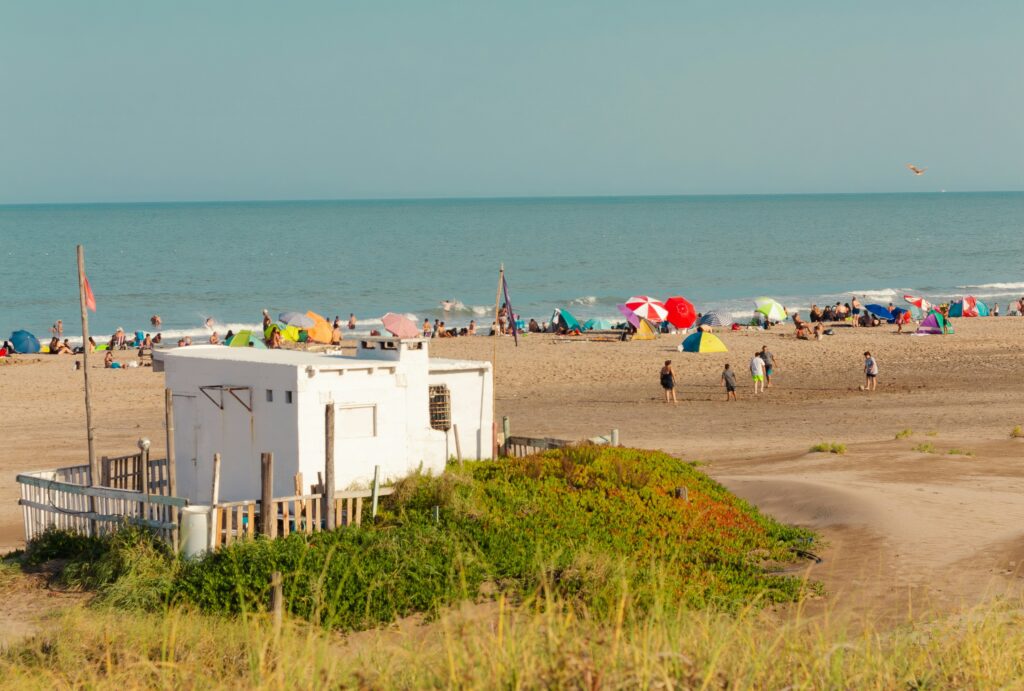 Inmobiliarias en Mar del Plata brindando asesoramiento
