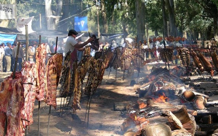 Ayacucho reafirma su identidad gauchesca con la histórica Fiesta Nacional del Ternero