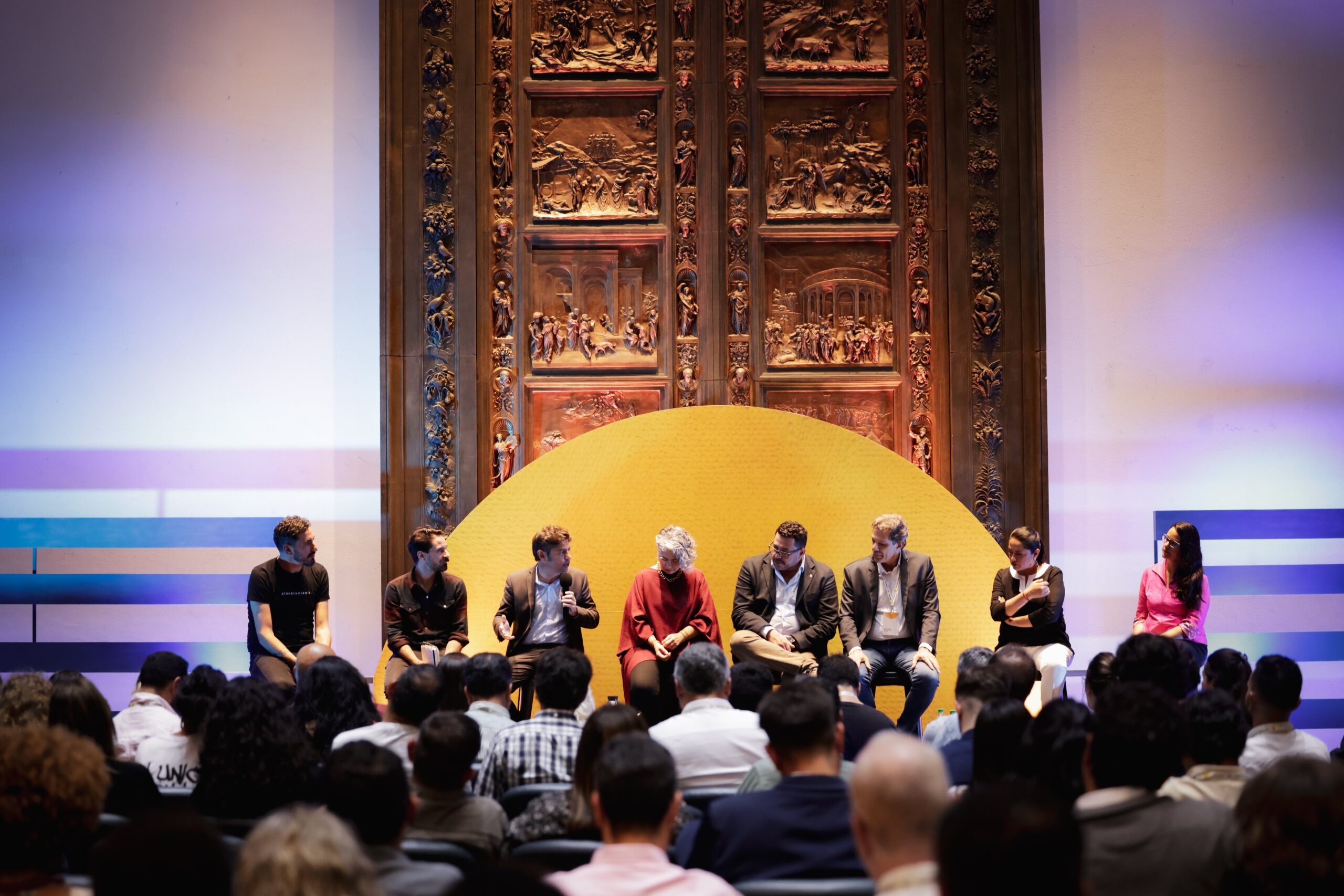 Kicillof promueve unidad progresista y cooperación con Uruguay