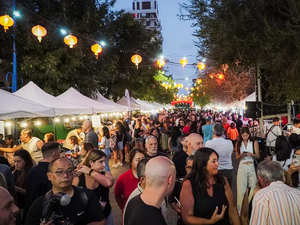 Año Nuevo Chino en la calle Hipólito Irigoyen