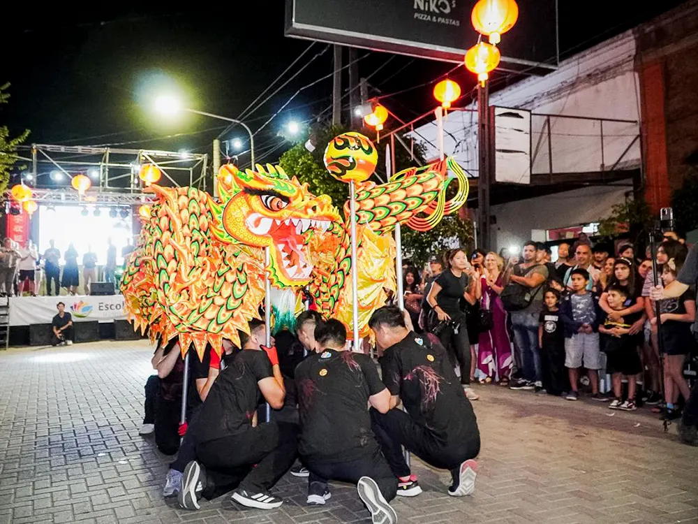 Danza del Dragón el evento de Año Nuevo Chino en Belén de Escobar