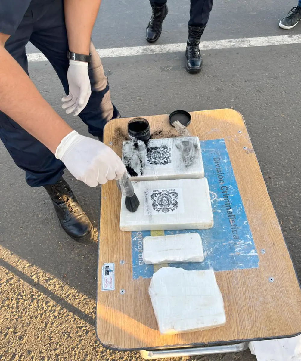 Envoltorios de droga con la leyenda 'Rey del Sur'