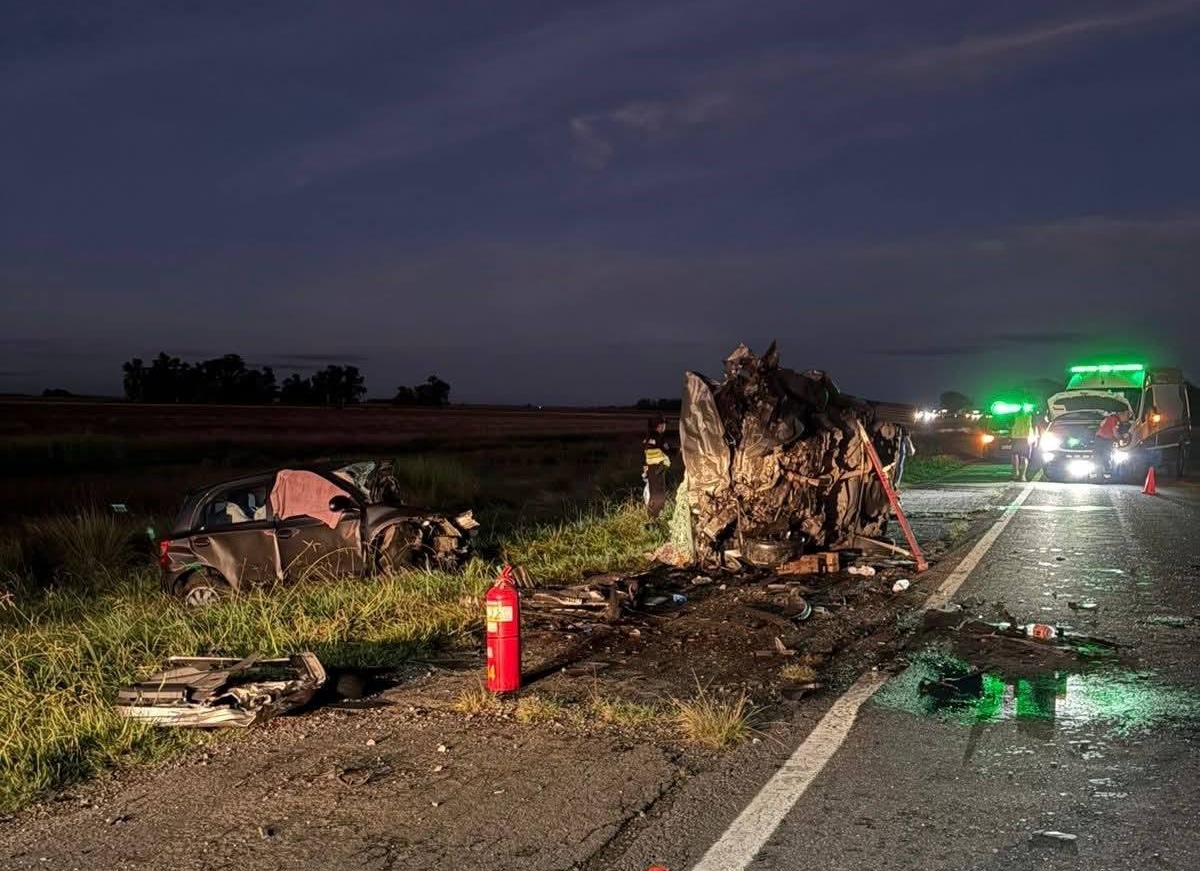 Cinco muertos y dos heridos graves en accidente fatal en Ruta 3 cerca de Las Flores