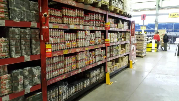 Inflación mayorista desacelera al 1% en febrero impulsada por contención del dólar oficial