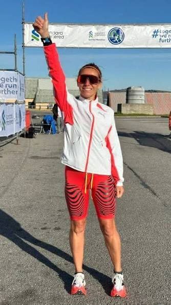 Candela Cerrone durante la carrera