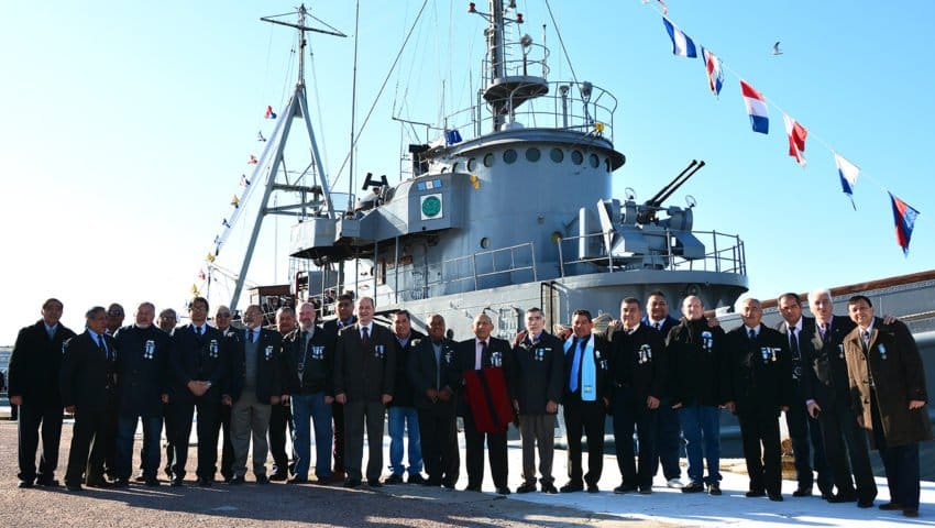 Veterano de Tapiales y su hija: memoria viva a 44 años de Malvinas