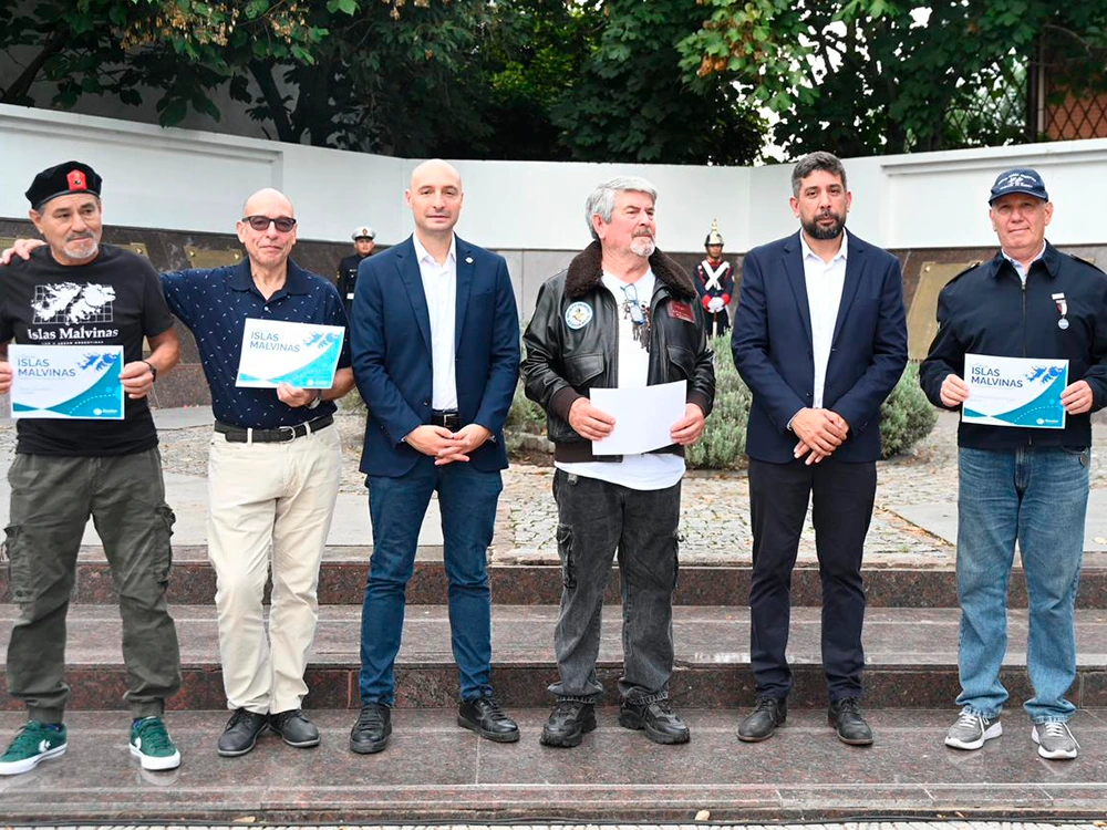 Entrega de vouchers.